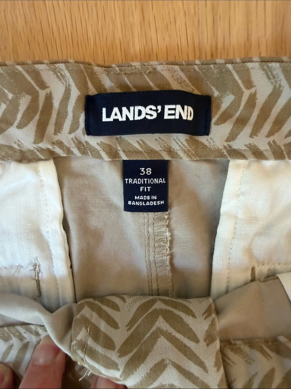 NWT Lands End Men’s Sz 38 Khaki Herringbone Shorts
